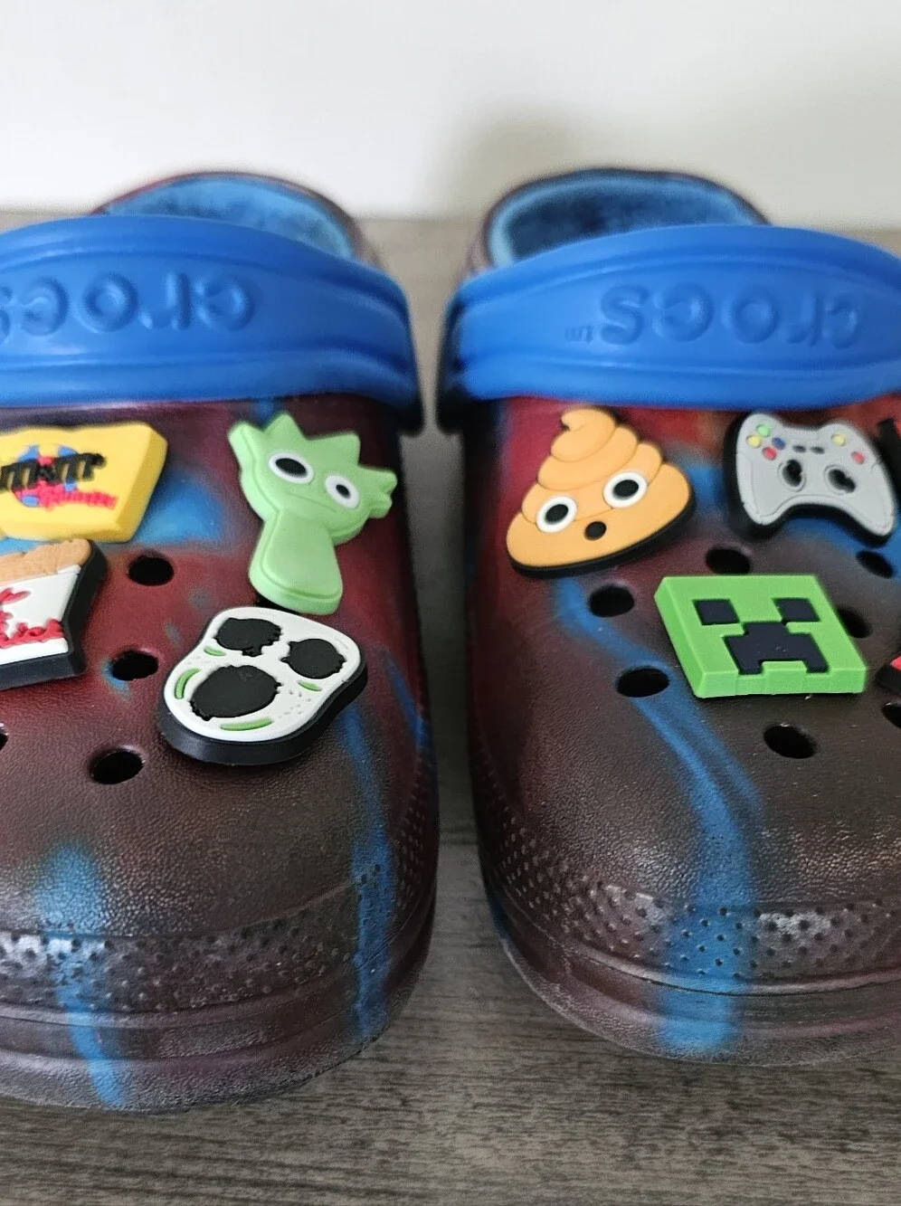 Crocs Classic Lined Clog Red Blue Boy J 2 With Charms